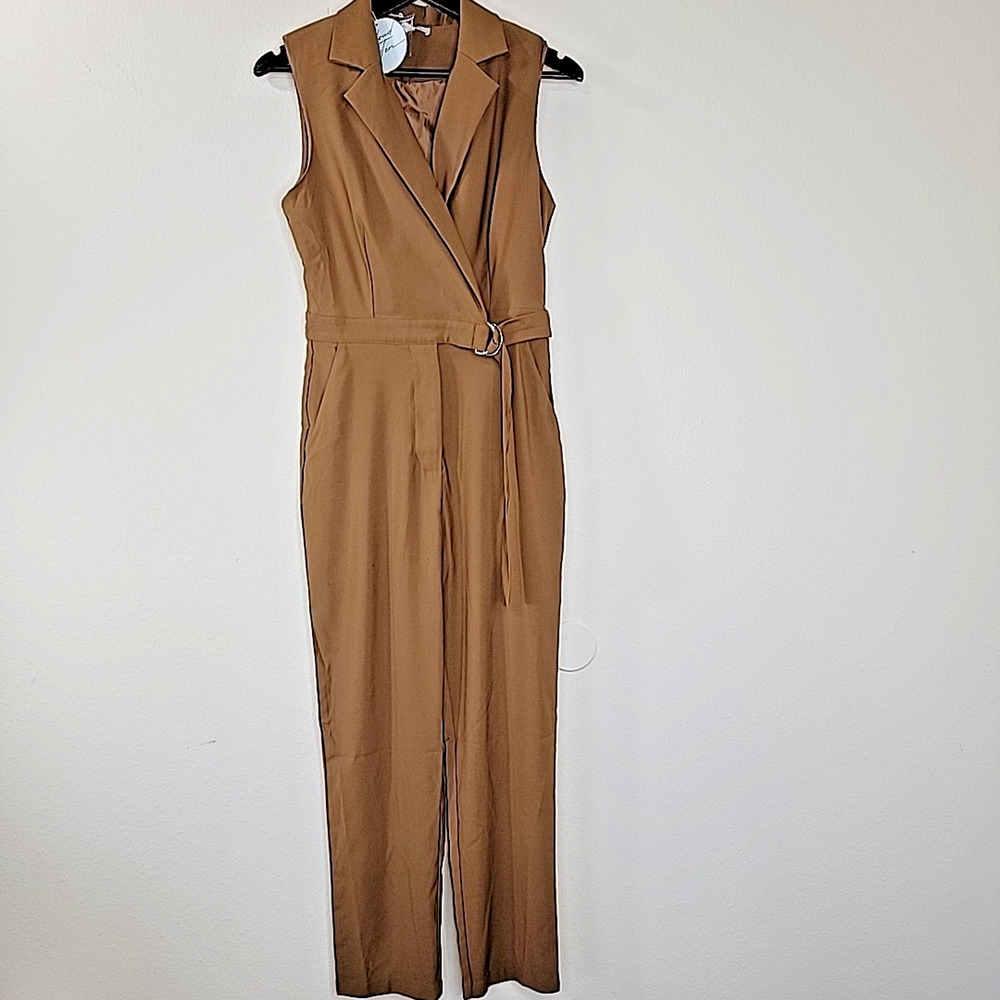 Cloud Ten Women’s Brown Jumpsuit Size M NWT Shoulder Pads Front Pockets